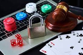 Live blackjack table interface on lazawin login showing dealer cards and betting area